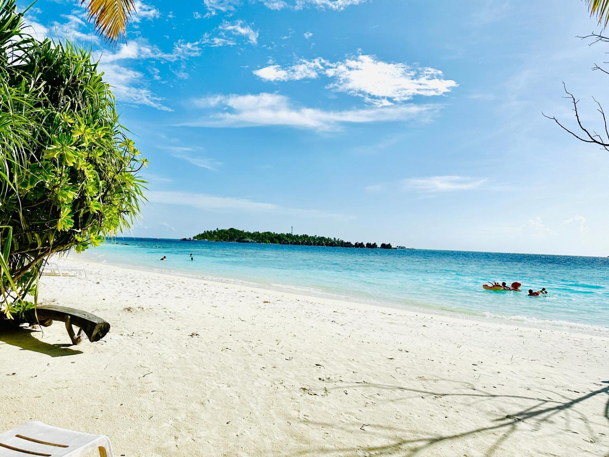 Paguro Seaview Hotel Bodufolhudhoo Exterior photo